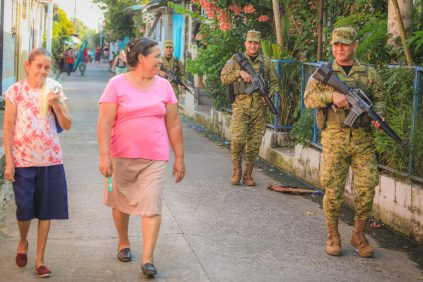 Fuerzas de seguridad en El Salvador destacan como las más confiables en la región