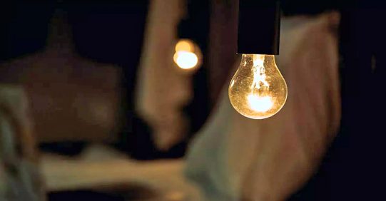 Compañías eléctricas aplican medida de alivio económico para reducir costos a los hogares