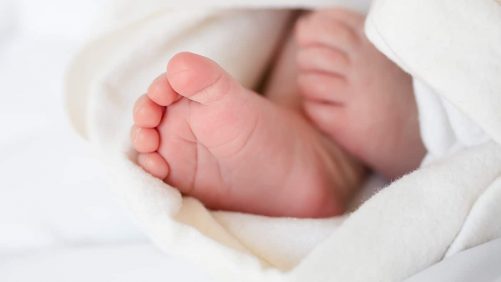 Una madre condenada a 8 años de prisión por envenenar a su bebé con alcohol