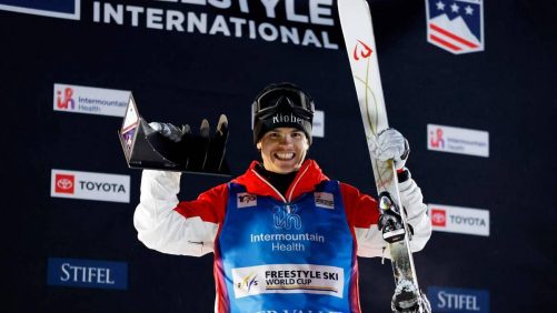 Mikaël Kingsbury gana una segunda medalla de oro en Waterville