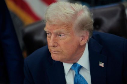 Donald Trump Dice que la USAID Está 'Dirigida por Lunlicos Radicales' Y Está Reconsiderando El Futuro de Esta Agencia | Internacional | Noticias