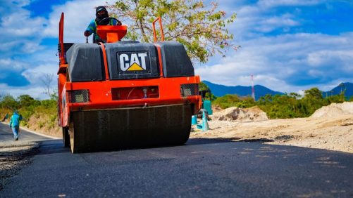 Avanza pavimentación de calle en zona rural de San Juan Nonualco