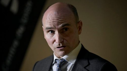 Trump "quiere robar empleos y llevarlos a los Estados Unidos", según Jean-Yves Duclos