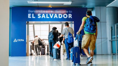 El Salvador proyecta 4.2 millones de visitantes internacionales en 2025