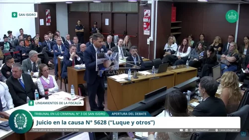 el abogado de sus hijas afirma que los médicos "lo trataron como a un animal"