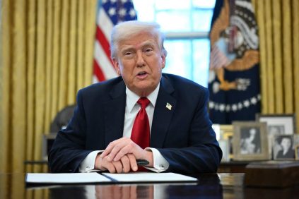 Donald Trump establece Aranceles del 25% A Vehículos que no sean Fabricados en Estados Unidos | Internacional | Noticias