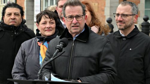 El bloque quiere un "acto canadiense"