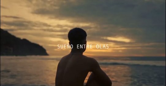 Documental de Alejandro Ulloa que captura la esencia del surf en El Salvador