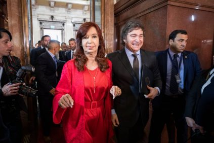 Donald Trump Prohíbe la Entrada A Estados Unidos A Cristina Fernández de Kirchner y Su Familia por Corrupció Internacional | Noticias