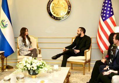 Presidente Bukele sostiene reunión con la secretaria de Seguridad de Estados Unidos