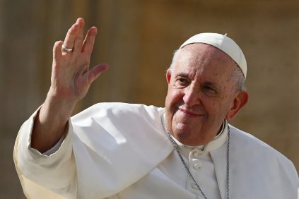Papa Francisco Celebra Sus 12 Años como Pontífice Con una Tarta en El Hospital | Internacional | Noticias