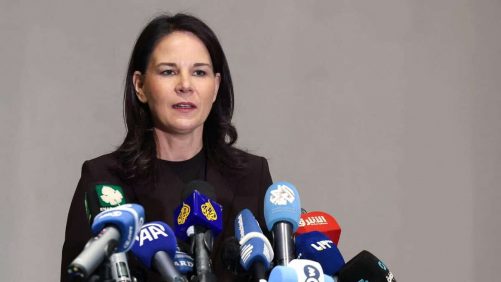Ucrania: el jefe de la diplomacia alemana acusa a Putin de "jugar al reloj"