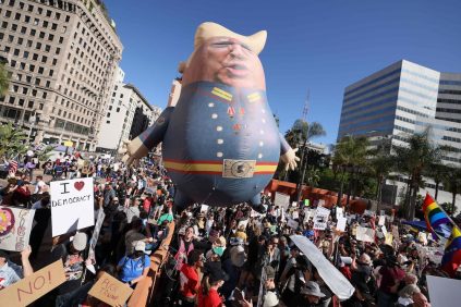 "¡No es mi Presidenta!", Multitudinarias protestas contra Donald Trump | Internacional | Noticias