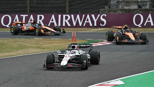 "Max contra McLaren", duelo en el desierto en Bahrein