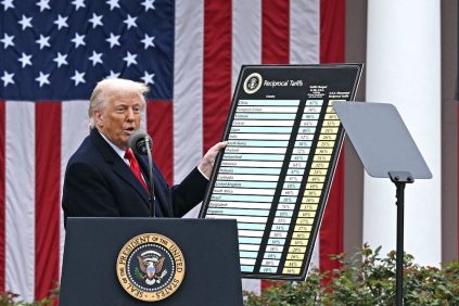 Entra en Vigor El Arancel del 10% Decretado por Donald Trump para Todas Las Importaciones de Ee. Uu. | Internacional | Noticias