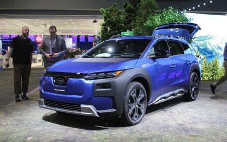 Subaru revela el 2026 Trailseeker, un nuevo SUV eléctrico
