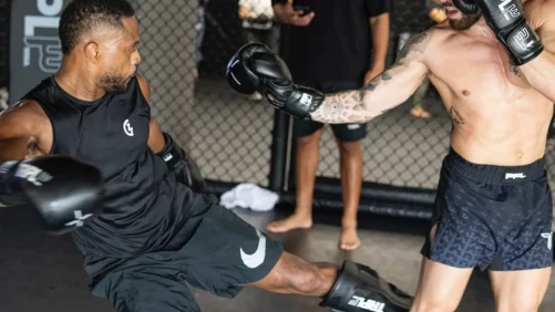 El exfutbolista Patrice Evra debutará en MMA y quiere a Luis Suárez como rival: "Puede morderme si quiere"