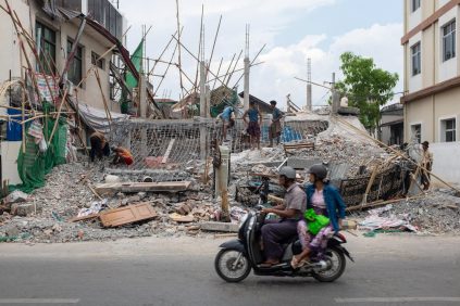 Los Terremotos de Birmania Desplazaron El Terreno Hasta Seis Metros | Internacional | Noticias