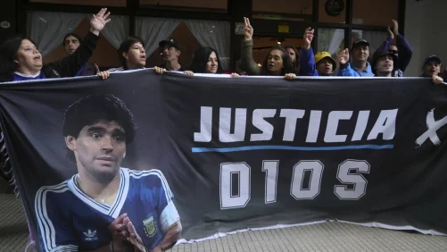Maradona tenía dañados los pulmones, los riñones, el hígado y el corazón y "un aumento monstruoso de la cavidad abdominal