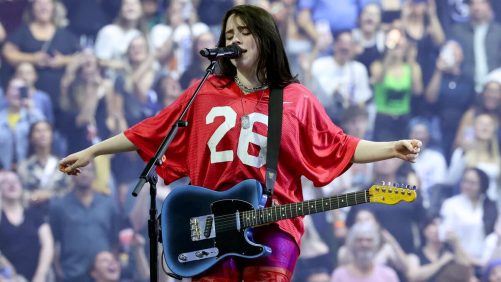 American Music Awards: Billie Eilish 7, Taylor Swift 0