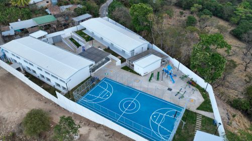 Intervienen las primeras cuatro escuelas renovadas bajo el programa “Dos Escuelas por Día” |