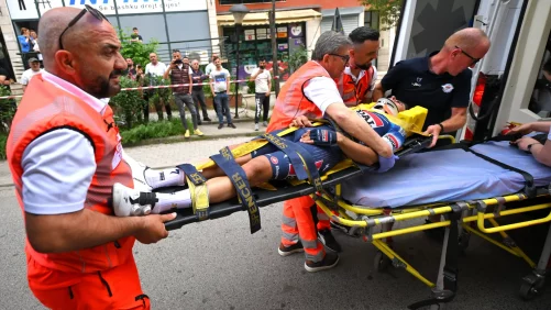 sufre la fractura de una vértebra y pasará la noche en el hospital