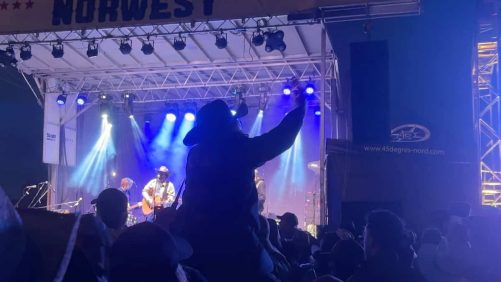 El Norwest Festival está lanzando la temporada de campo con casi 6,000 asistentes al festival en Mirabel, a pesar de la lluvia