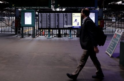 Miles de Estadounidenses Afectados por Huelga de Trenes de Nueva Jersey | Internacional | Noticias