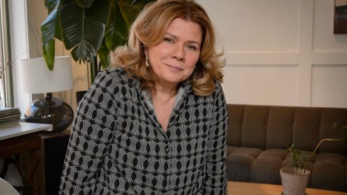 Solo para reír Quebec: Para su gran bien, Marina Orsini sabe que nos reiremos de su música