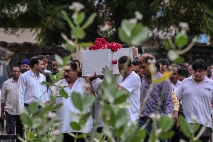Familiares Asisten A Los Funerales de Las Víctimas del accidente de Air India | Internacional | Noticias