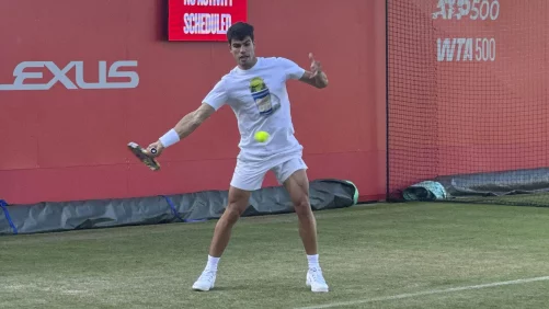 un entrenamiento suave antes de su debut Queen's