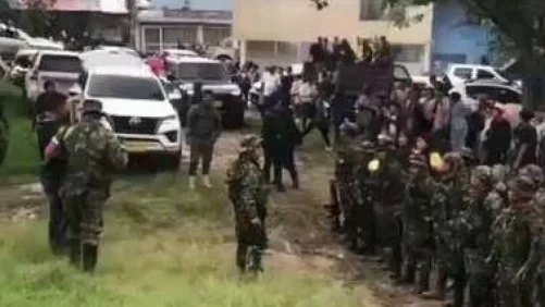 disidentes obligaron a habitantes de Jambaló a que asistieran al funeral de alias Cholinga