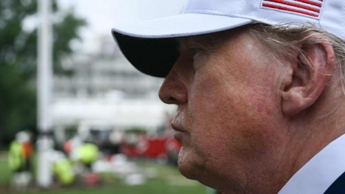 "Tal vez", "tal vez no": Trump habría aprobado planes de ataque contra Irán