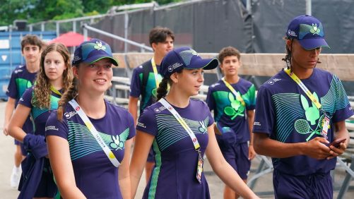 A la sombra de las estrellas de tenis, 100 jóvenes viven un sueño de banca nacional de omnium