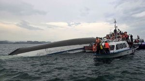 En Vietnam, 34 muertos en el hundimiento de un barco turístico en la Bahía de Halong