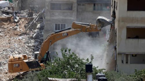 En Cisjordania, las excavadoras israelíes devoran los campos de refugiados de Tulkarem