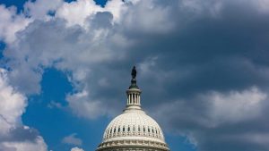 "Gran victoria política": la "ley grande y hermosa" de Donald Trump adoptada por el Senado estadounidense