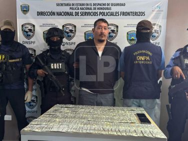 Detienen en Honduras a encargado de beneficios a veteranos por no declarar 60 mil dólares |