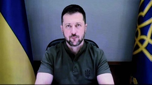 Ucrania: Zelensky pide un "cambio de régimen" en Rusia después de los bombardeos mortales en Kyïv