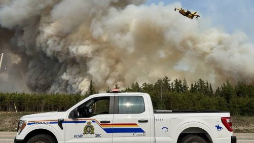 Forest Lights en el oeste de Canadá: el humo afecta la calidad del aire a Quebec
