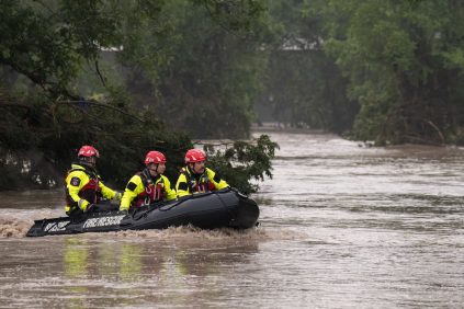 Más de 20 Niñas Están Desaparecidas por Inundaciones en Texas | Internacional | Noticias