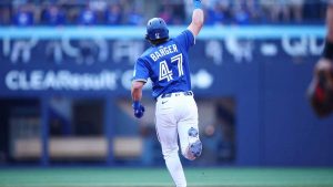 Los Jays se unen a los Yankees en la cima