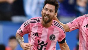 Una bola de masa, dos goles y la victoria para Lionel Messi en Montreal