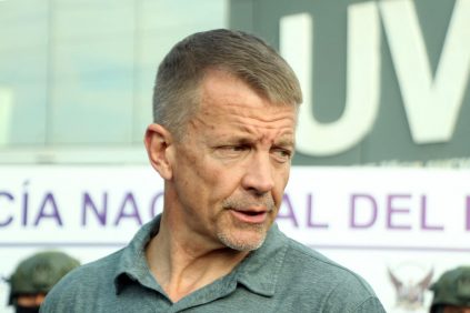Erik Príncipe de Reece SUS Servicios en Perú Contra Minería Ilegal | Internacional | Noticias