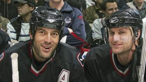 "Like Cycling": Todd Bertuzzi regresa al hockey competitivo