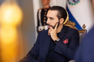7 de cada 10 salvadoreños votaría por la reelección del Presidente Bukele |