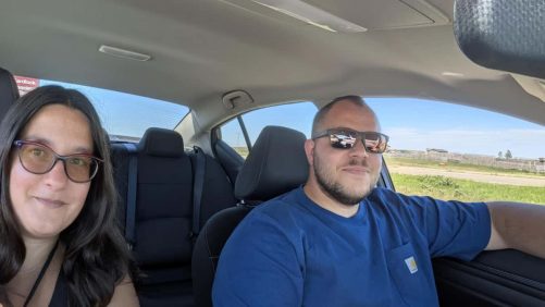 Atrapado en Occidente debido a Air Canada: un par de turistas obligados a cruzar Canadá en coche