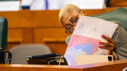 Los demócratas elegidos de Texas huyen del estado para evitar un voto en disputa