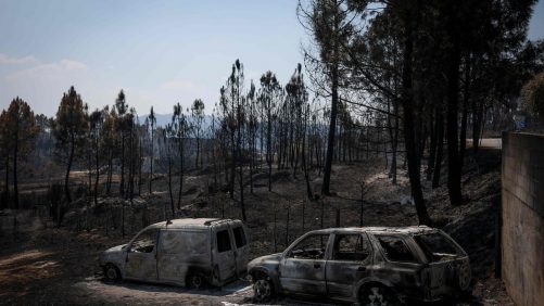 Mejora en el frente de fuego en España, un bombero murió en Portugal