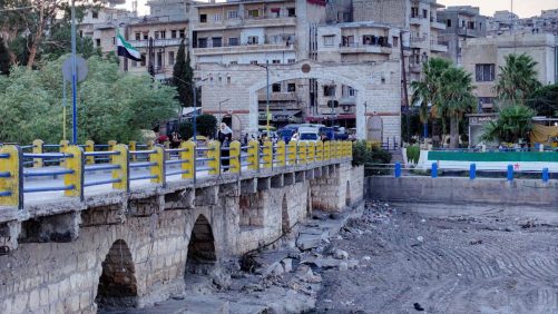 Reunión en Jordania entre funcionarios sirios y estadounidenses sobre la reconstrucción de Siria